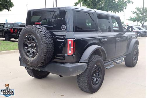 SHADOW BLACK 2024 Ford Bronco Wildtrak
