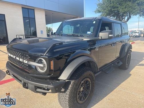 SHADOW BLACK 2024 Ford Bronco Wildtrak