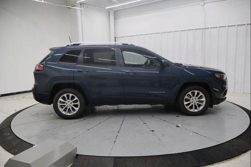 Slate Blue Pearlcoat 2020 Jeep Cherokee Latitude