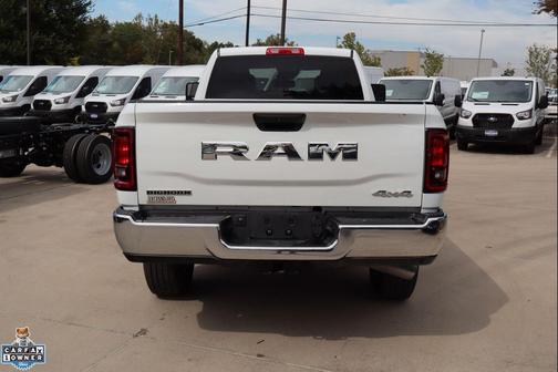 2025 RAM 2500 Big Horn Crew Cab 4x4 8' Box