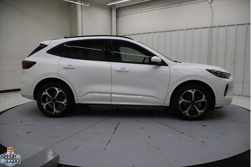 2023 Ford Escape ST-Line Elite