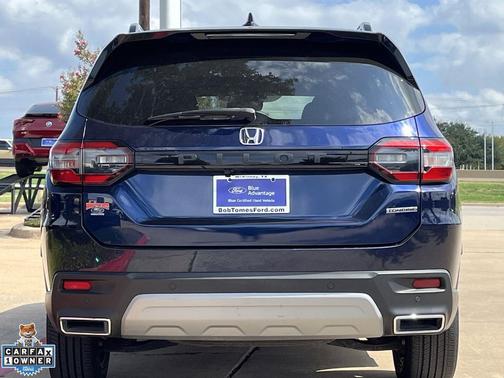 Obsidian Blue Pearl 2023 Honda Pilot Touring 8-Passenger