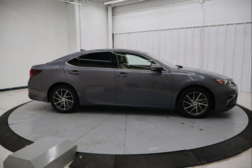 2017 Lexus ES 350 Base