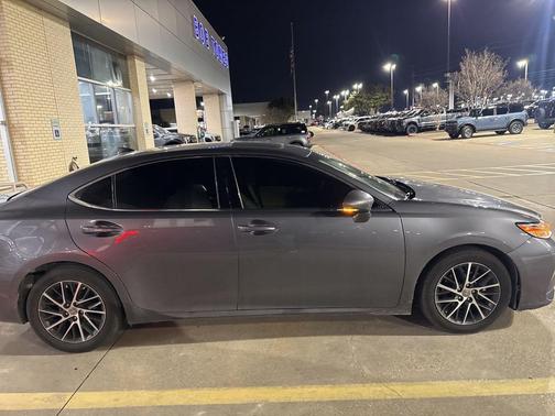 2017 Lexus ES 350 Base