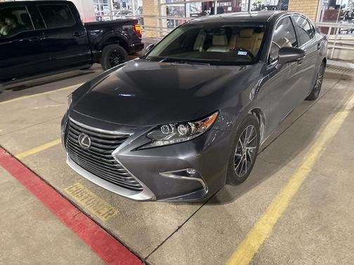 2017 Lexus ES 350 Base