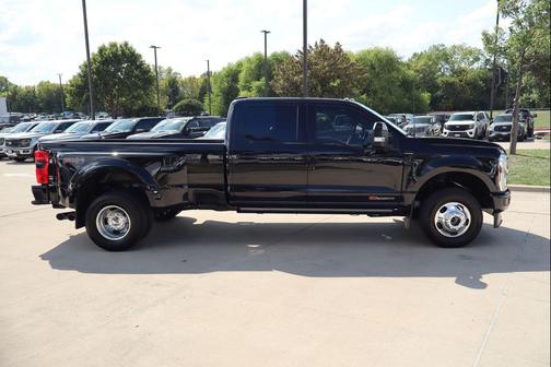 2025 Ford F-350 Platinum