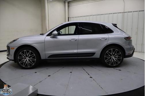 2023 Porsche Macan Base