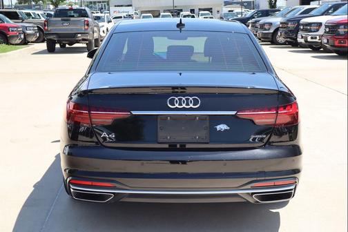 Mythos Black Metallic 2024 Audi A4 45 S line Premium