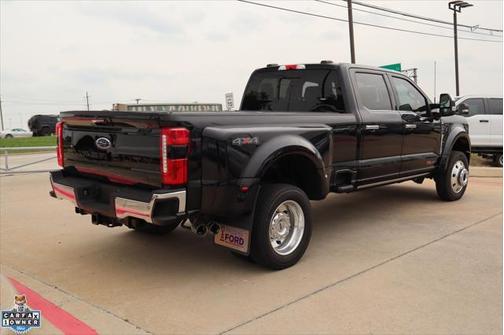 2023 Ford F-450 Lariat