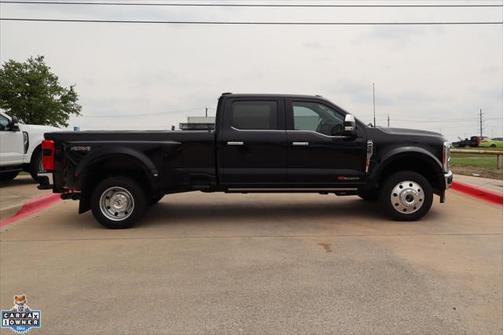 2023 Ford F-450 Lariat