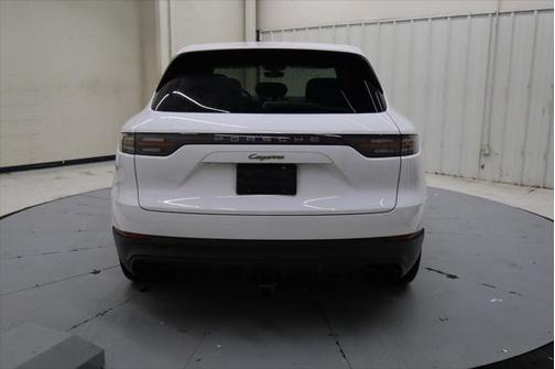 2023 Porsche Cayenne Platinum Edition