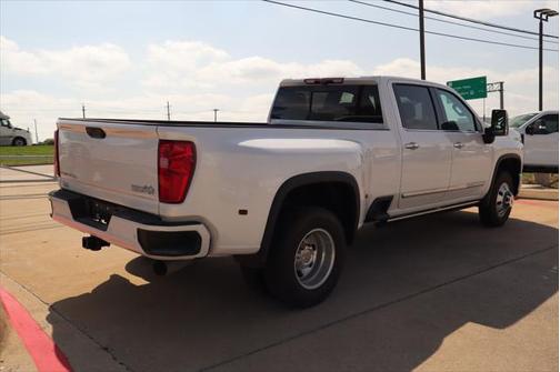 2025 Chevrolet Silverado 3500 High Country