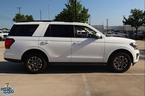 OXFORD WHITE 2022 Ford Expedition XLT