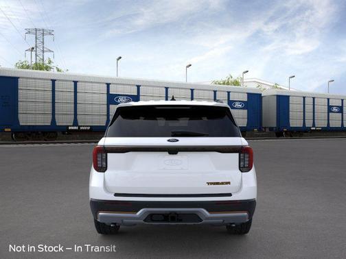 STAR WHITE MET TRI-COAT 2026 Ford Explorer Tremor