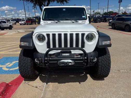 Bright White Clearcoat 2019 Jeep Wrangler Unlimited Sport