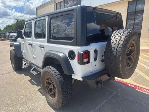 Bright White Clearcoat 2019 Jeep Wrangler Unlimited Sport