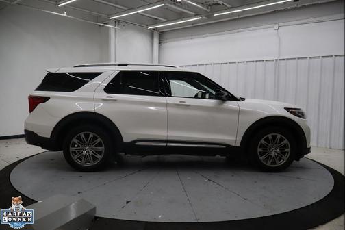 STAR WHITE MET TRI-COAT 2025 Ford Explorer Platinum