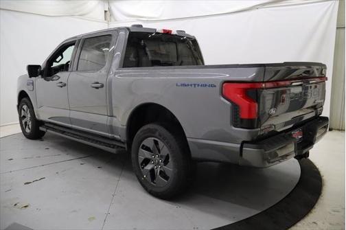 2025 Ford F-150 Lightning LARIAT