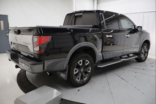 2021 Nissan Titan Platinum Reserve