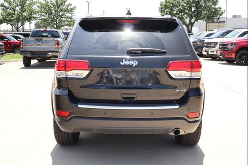 Diamond Black Crystal Pearlcoat 2022 Jeep Grand Cherokee Limited