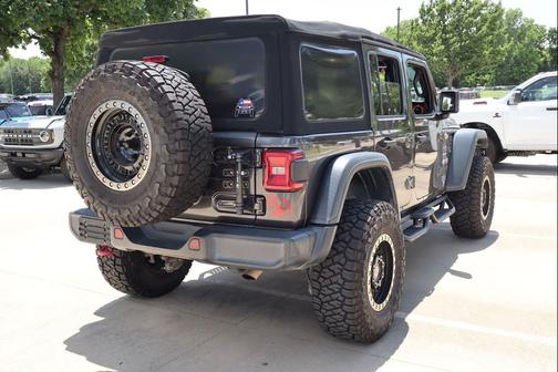 Granite Crystal Metallic Clearcoat 2018 Jeep Wrangler Unlimited Rubicon