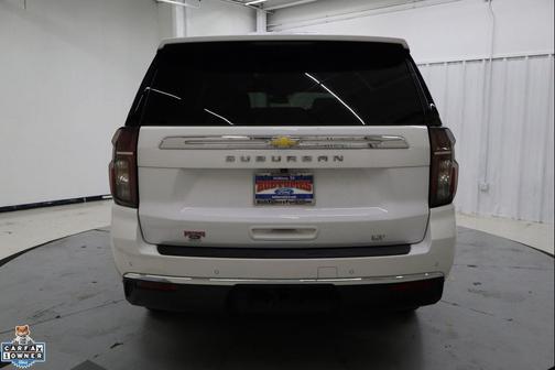 2024 Chevrolet Suburban LT