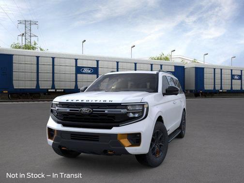 Star White Metallic Tri-Coat 2026 Ford Expedition Tremor