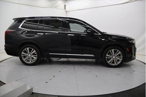 2023 Cadillac XT6 Premium Luxury FWD
