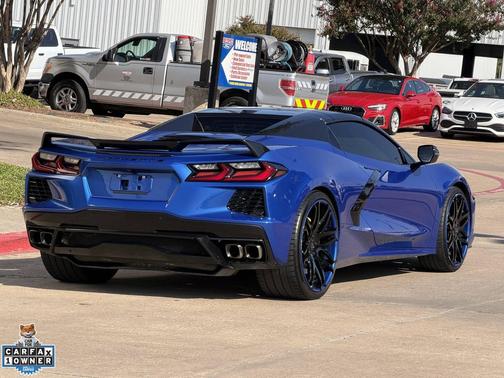 Elkhart Lake Blue Metallic 2021 Chevrolet Corvette Stingray w/1LT