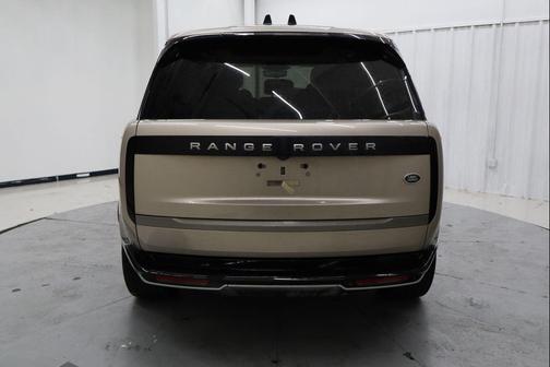 2022 Land Rover Range Rover P400 SE