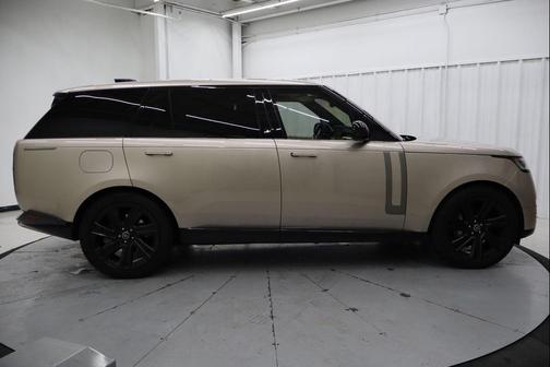 2022 Land Rover Range Rover P400 SE