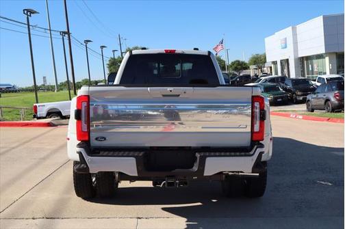 2025 Ford F-450 Platinum