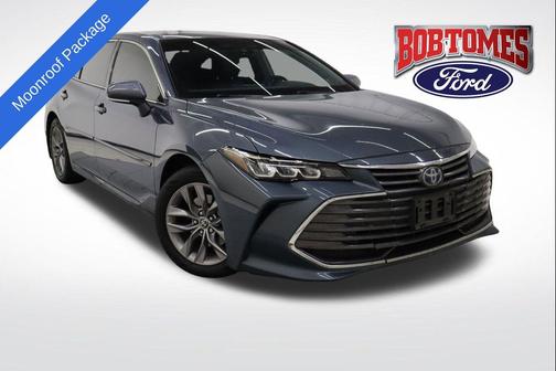 2022 Toyota Avalon Hybrid XLE Plus