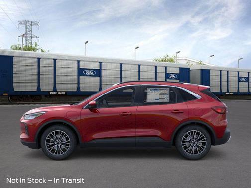 2026 Ford Escape PHEV SE