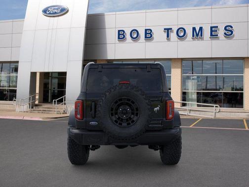 SHADOW BLACK 2026 Ford Bronco Badlands