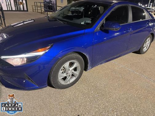 2023 Hyundai ELANTRA SE