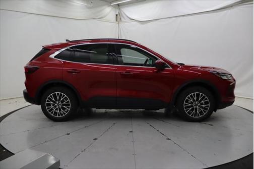 2025 Ford Escape SE
