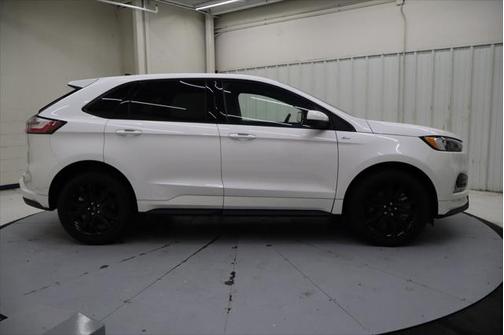 2023 Ford Edge ST Line