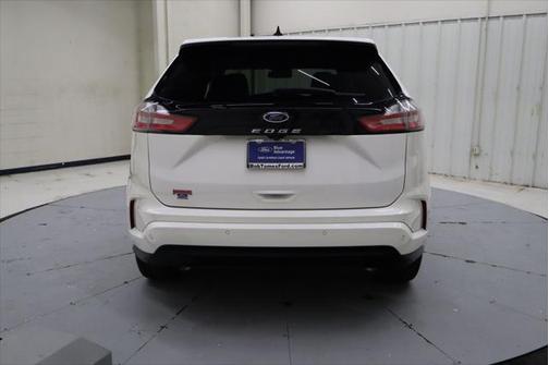 2023 Ford Edge ST Line