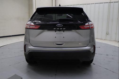 2021 Ford Edge SE