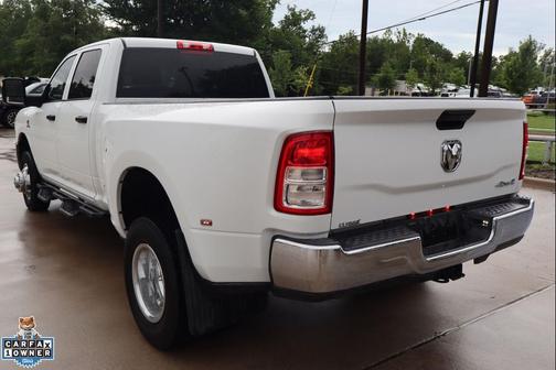Bright White Clearcoat 2024 RAM 3500 Tradesman Crew Cab 4x4 8' Box