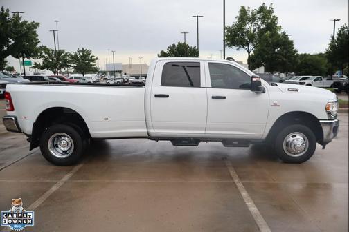 Bright White Clearcoat 2024 RAM 3500 Tradesman Crew Cab 4x4 8' Box