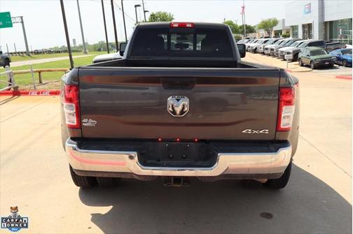 2024 RAM 3500 Tradesman Crew Cab 4x4 8' Box