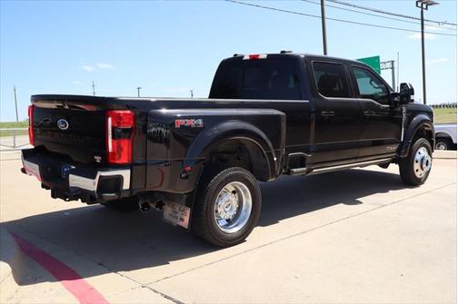 2023 Ford F-450 Lariat