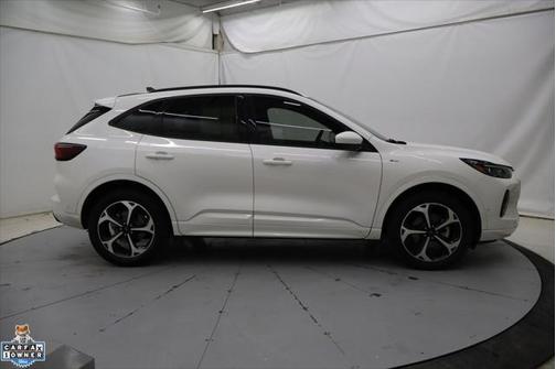 2023 Ford Escape ST-Line Elite