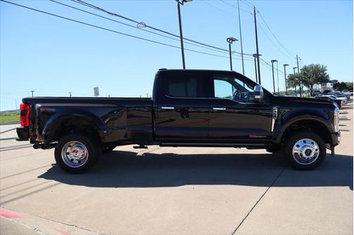 2025 Ford F-450 Platinum