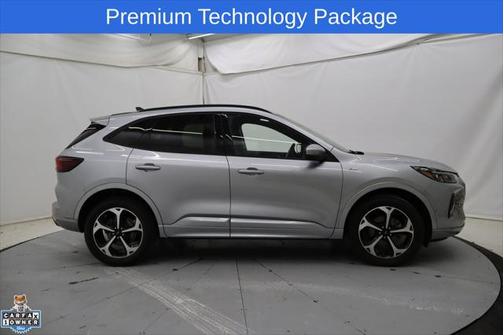 2023 Ford Escape ST-Line Elite