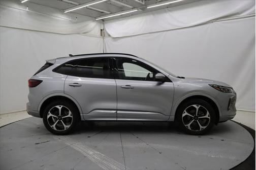 2023 Ford Escape ST-Line Elite