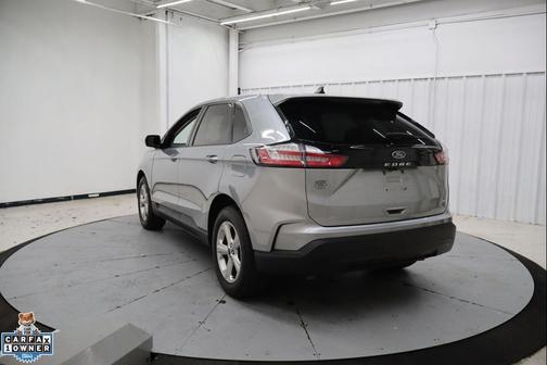 ICONIC SILVER 2024 Ford Edge SE