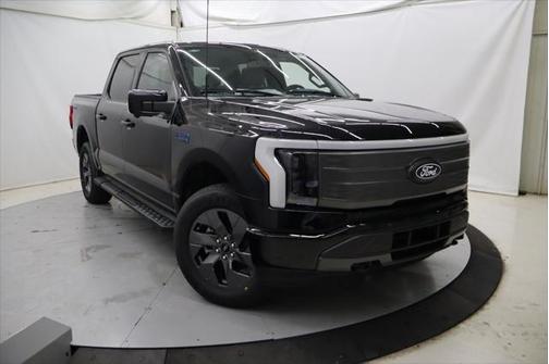 2025 Ford F-150 Lightning LARIAT